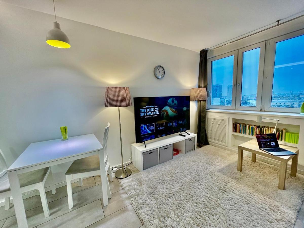 Palace 3 Wifi 65'Tv Netflix Hbo Disney Applettv Βαρσοβία Εξωτερικό φωτογραφία